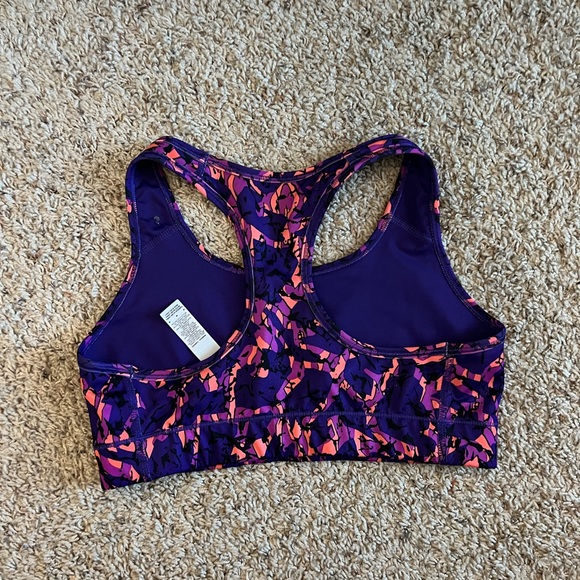 Nike Sports Bra - Picture 2 of 3